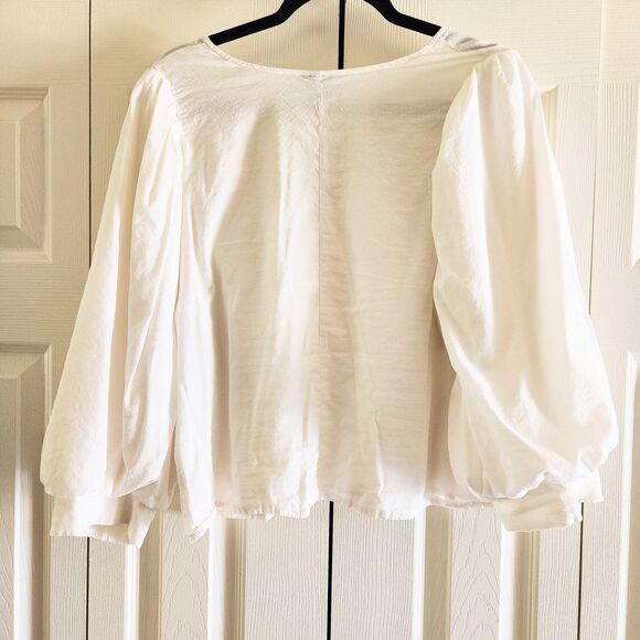 A New Day Cream Boho Cottage Balloon Sleeve V Neck Blouse (Fits Like XL) - Picture 4 of 4
